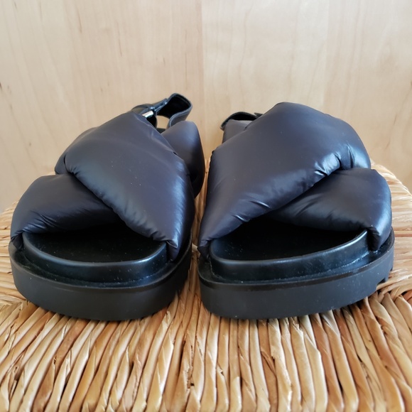 Guess Puff Sandals NEW! - Picture 7 of 14